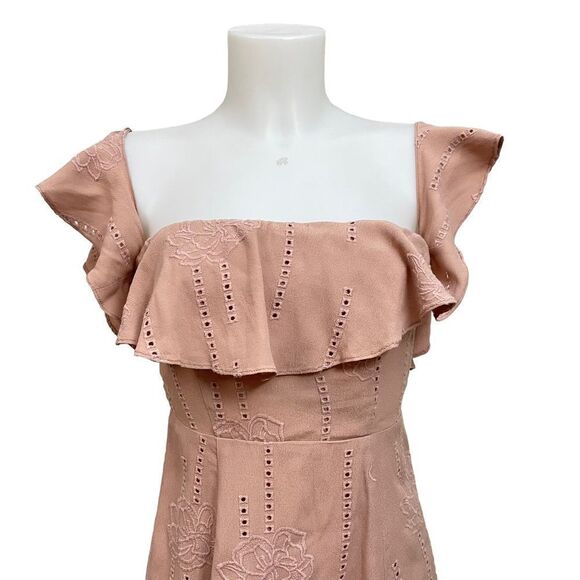 ASTR the Label Peach Ruffled Square Neck fit, and flare dress size XS - Picture 2 of 9